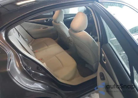 2015 Infiniti Q50 Premium z USA, uszkodzony, nr VIN JN1BV7AR0FM393387